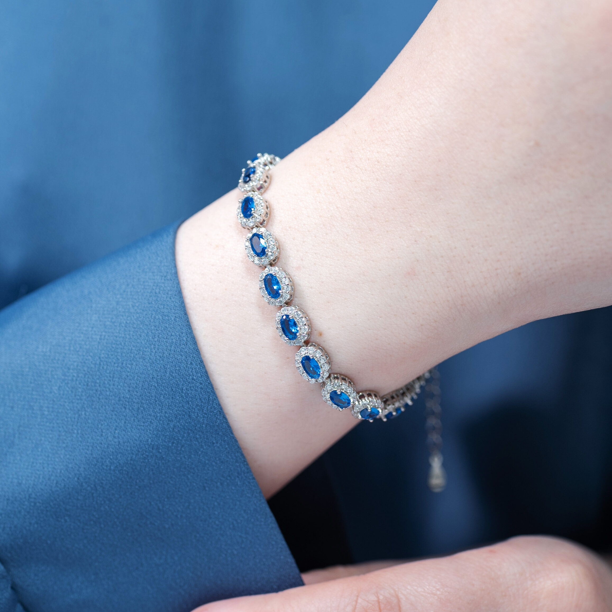 sapphire blue solitare bracelet